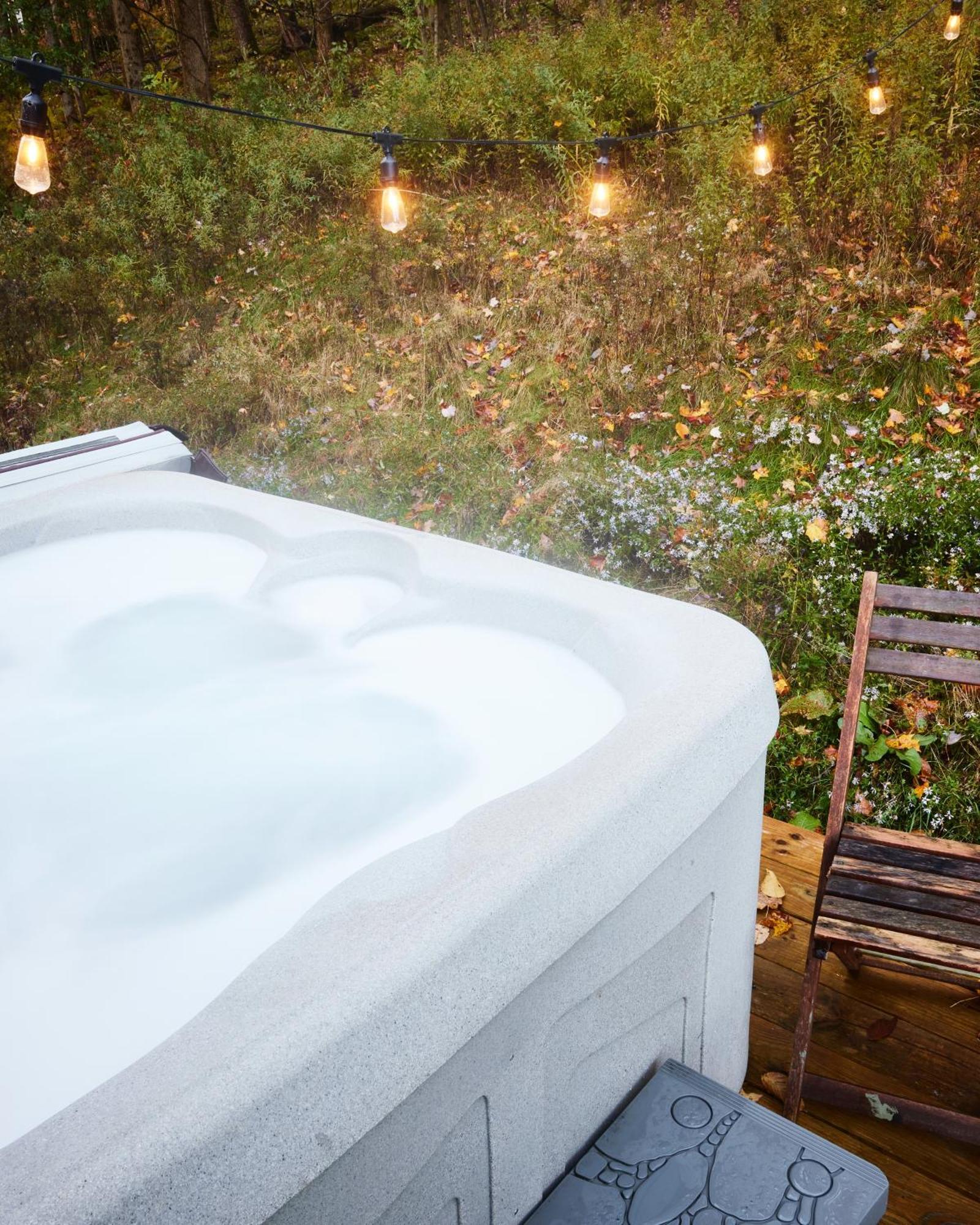 Cozy Cottage With Jacuzzi And Fire Pit And Reading Nook! Livingston Manor Eksteriør billede